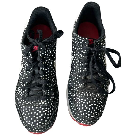 EUC Nike Genicco Black and White Suede Polkadot Dotted Sneakers Size Women's 8 - Picture 3 of 10